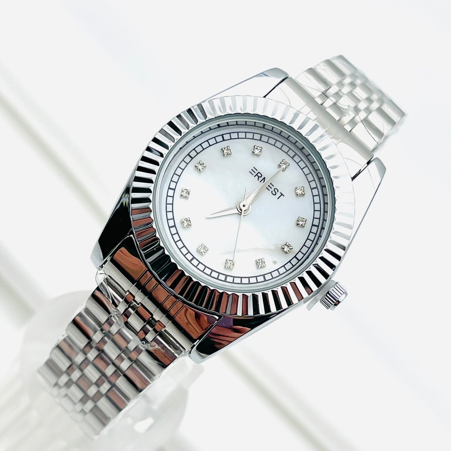 Montre FOLA Argenté fond blanc