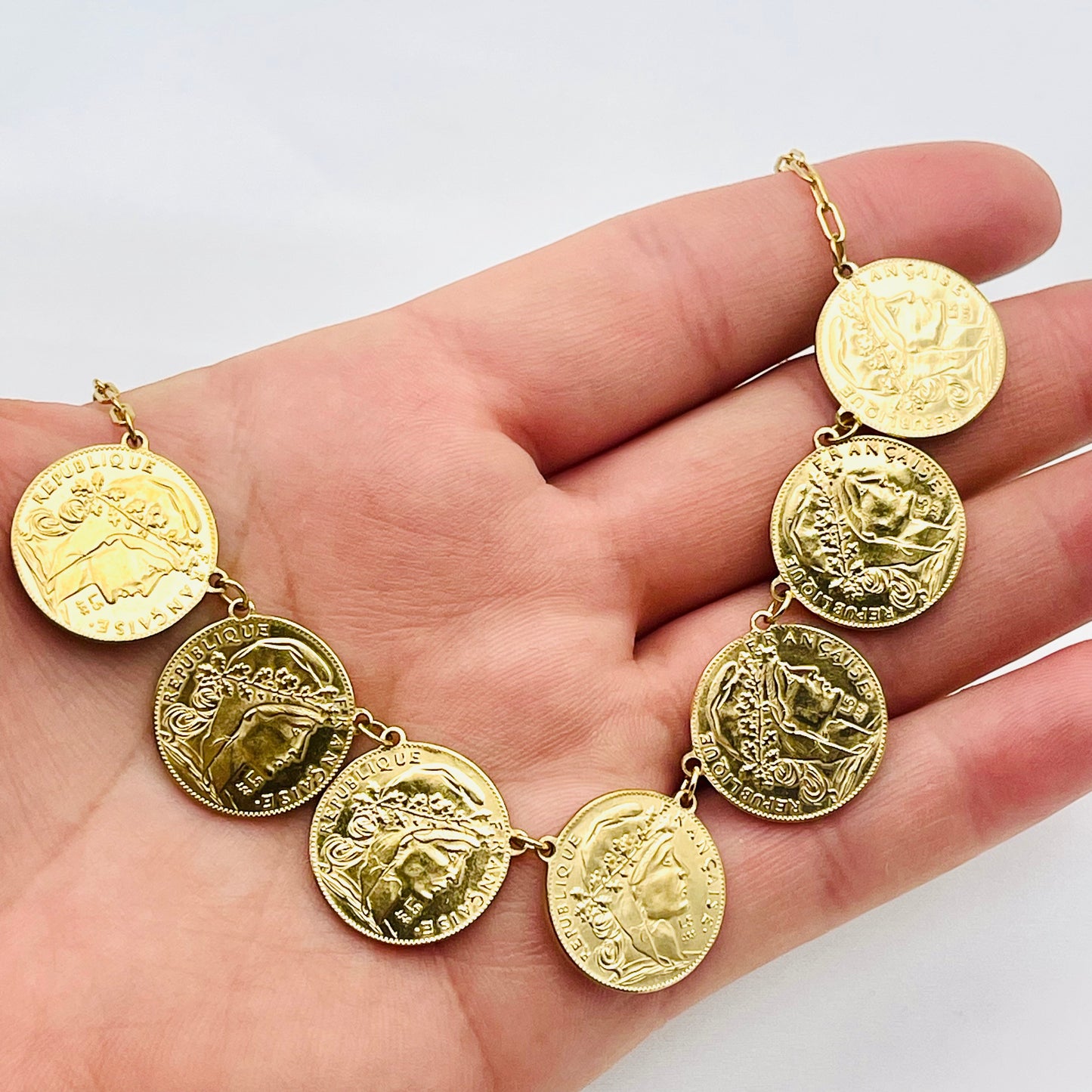 Collier LOUIS SEPT pièces