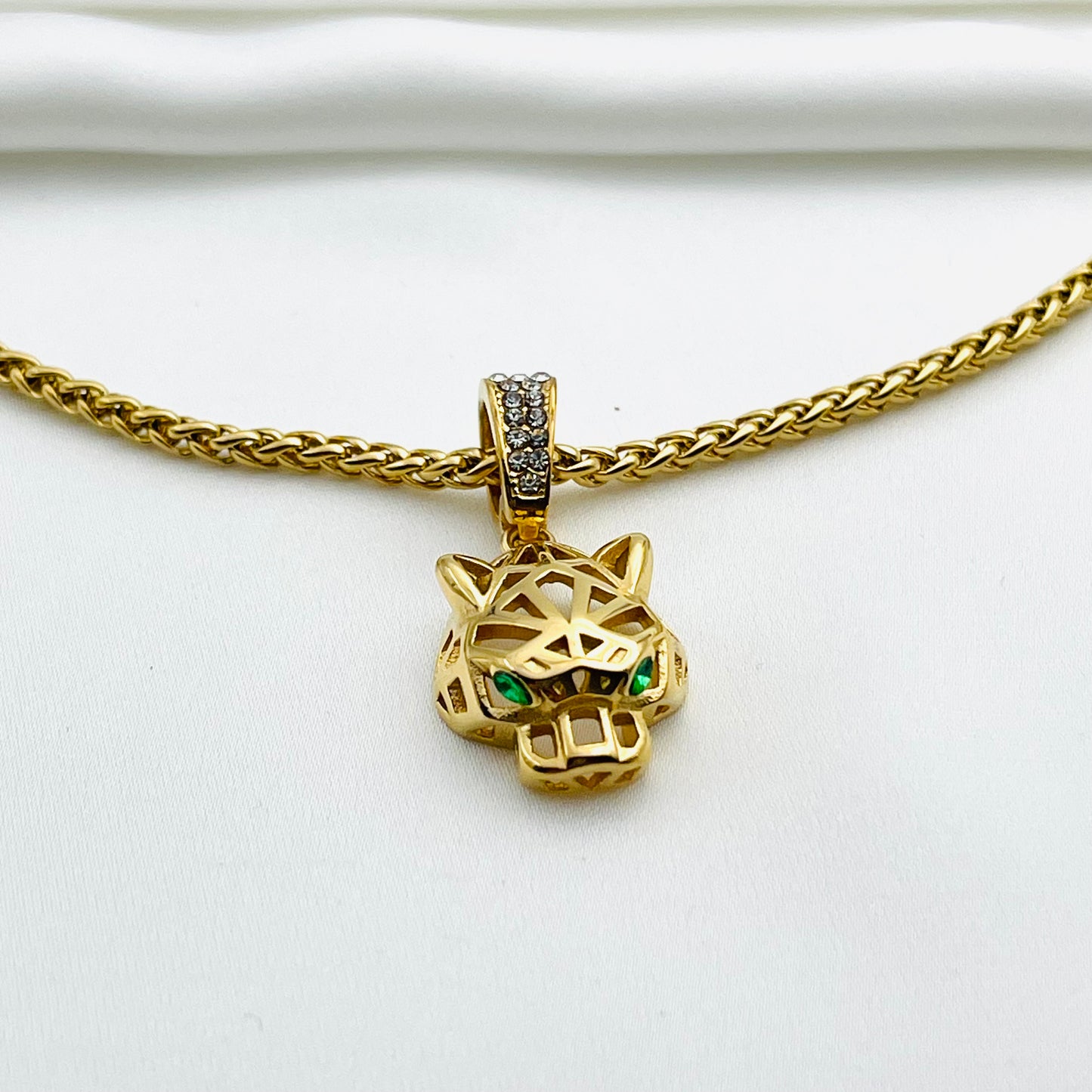 Collier JAGUE