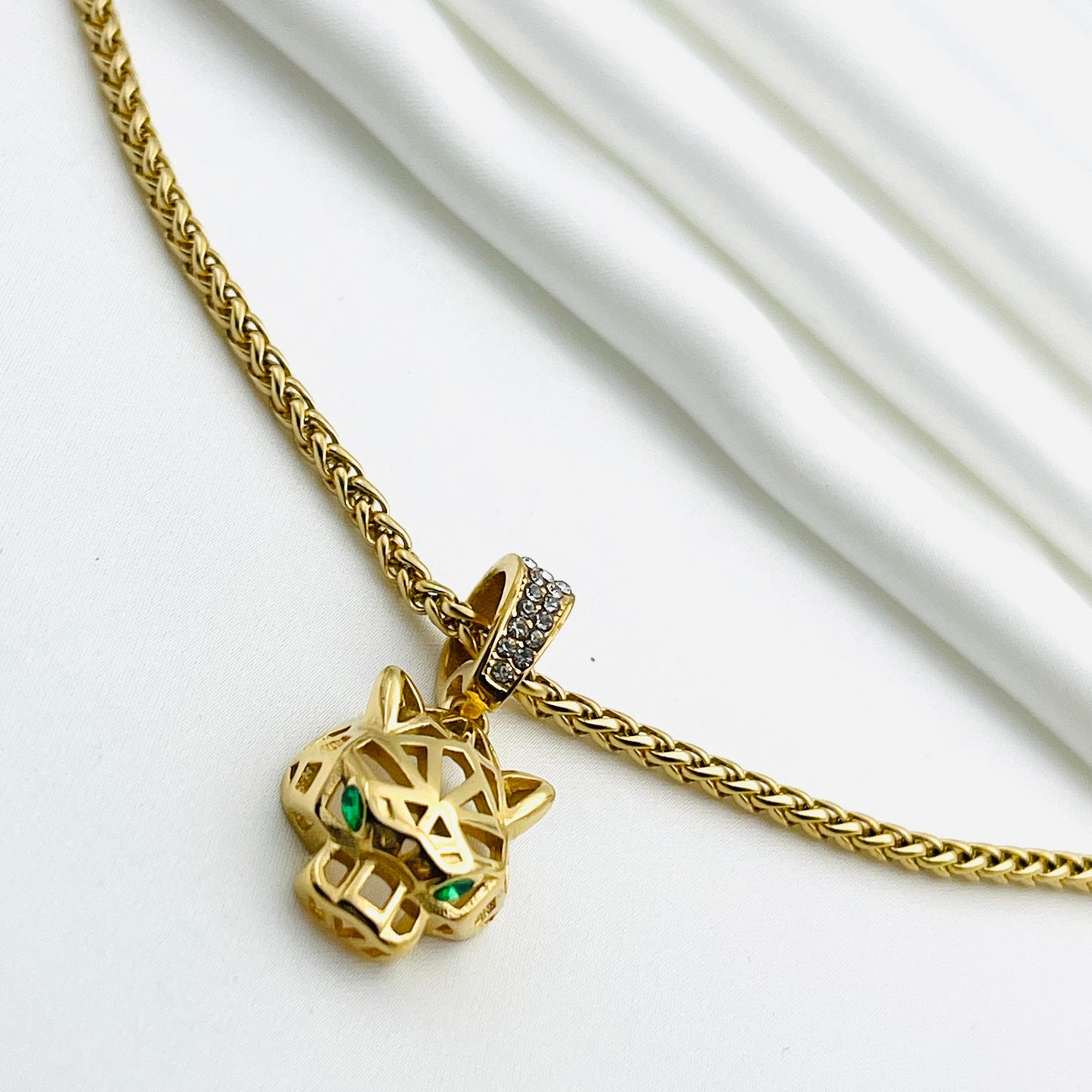 Collier JAGUE