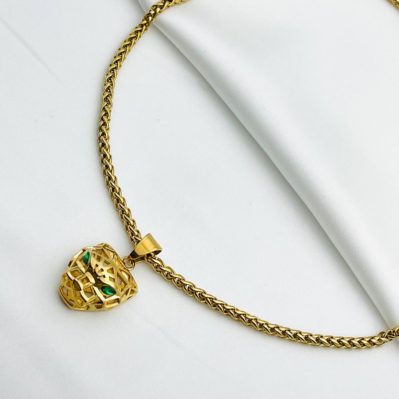 Collier JAGUE